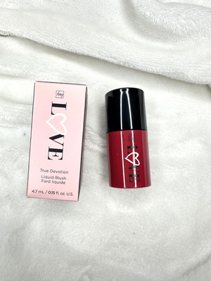 FMG Love True Devotion Liquid Blush Blueberry Extract 4.7 mL Valenwine Hydrating