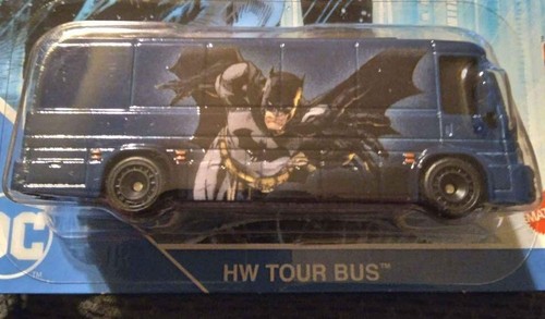 HOT WEELS PREMIUM POP CULTURE 4/5 DC COMIC BATMAN 1:64 DIECAST HW TOUR BUS - Picture 2 of 5