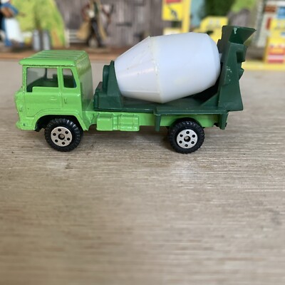 DIECAST VINTAGE 1:64 YATMING Cement Truck SNUB NOSE Cab Mean Green 