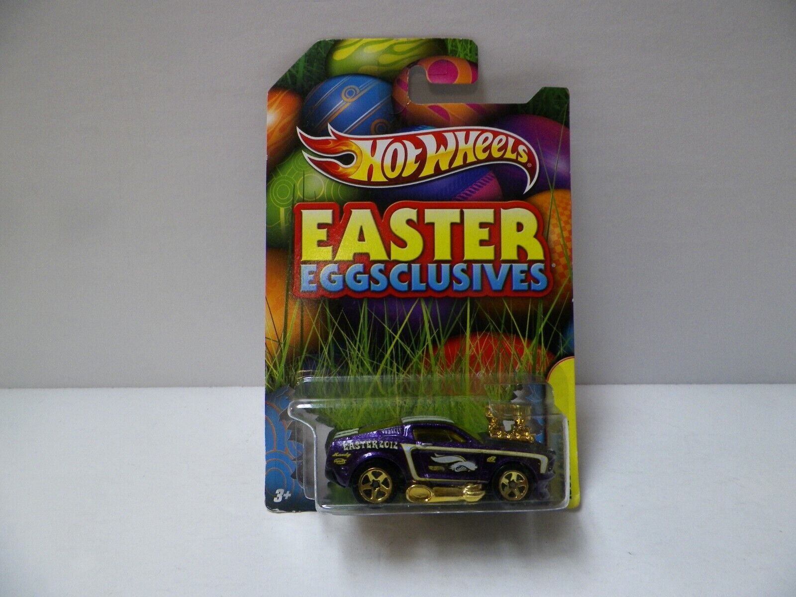 Hot Wheels Easter Eggslusive- 1968 Mustang---- Exclusive