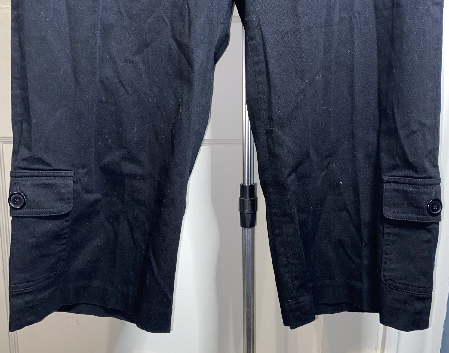 WOMEN'S BRIGGS NEW YORK BLACK CAPRI PANTS SIZE 16 W/a… Gem