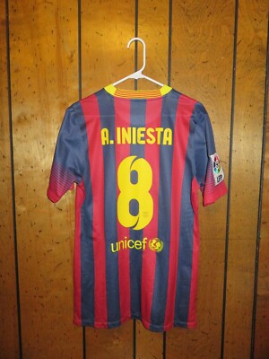 NIKE バルセロナ　AUTHENTIC ユニフォーム　S イニエスタ　8 NIKE バルセロナ AUTHENTIC ユニフォーム S イニエスタ 8
