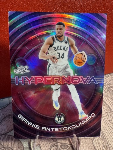 Topps 2025-26 Cosmic Chrome Hypernova Insert Giannis Antetokounmpo #HN-3