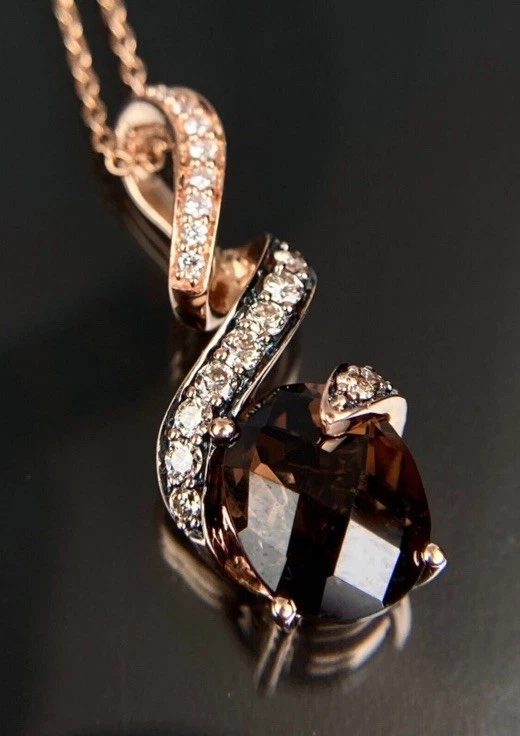 Collar Levian 14k Rosa G Chocolate, Diamante Blanco y Cuarzo Ahumado Colgante 18"". Foto 2 de 4