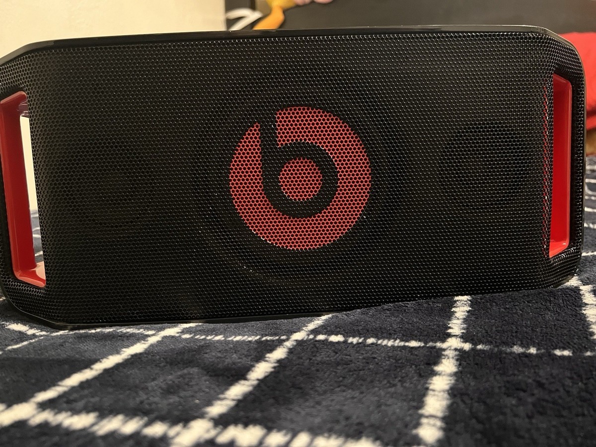 Beats by Dr. Dre Beatbox Speaker Dock Stereo Bluetooth iPod Black