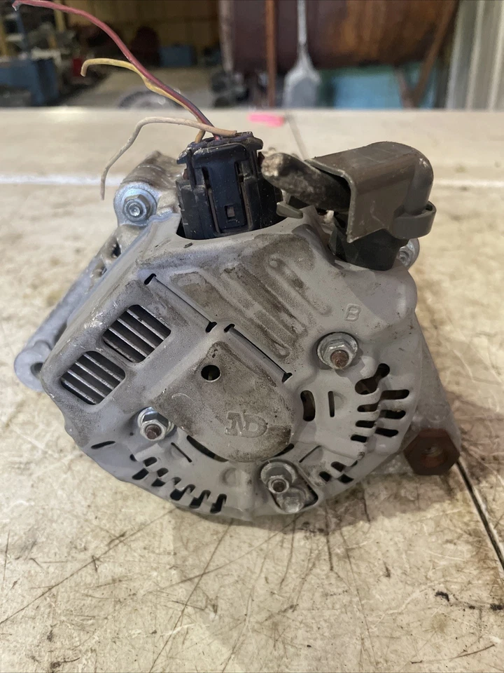 99-03 Lexus ES300 Alternator 6 Cylinder SOLARA 892166 - Image 2 of 4