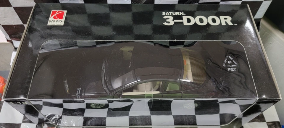 2001 AUTOart Saturn 3 door Coupe - Black 1:18 71413 - Image 2 of 3