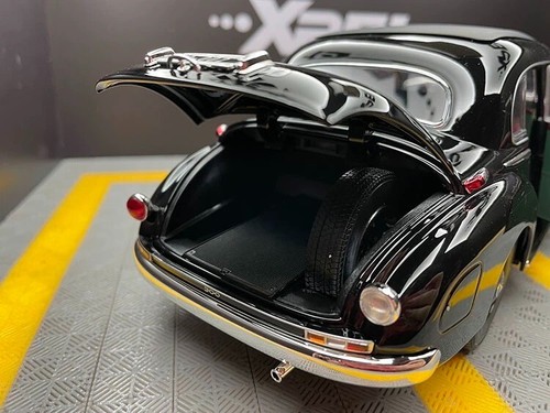 1stGeneration Mercedes-Benz S-Class Classic Car Norev 1:18 300S W186 Alloy Car - Picture 4 of 10
