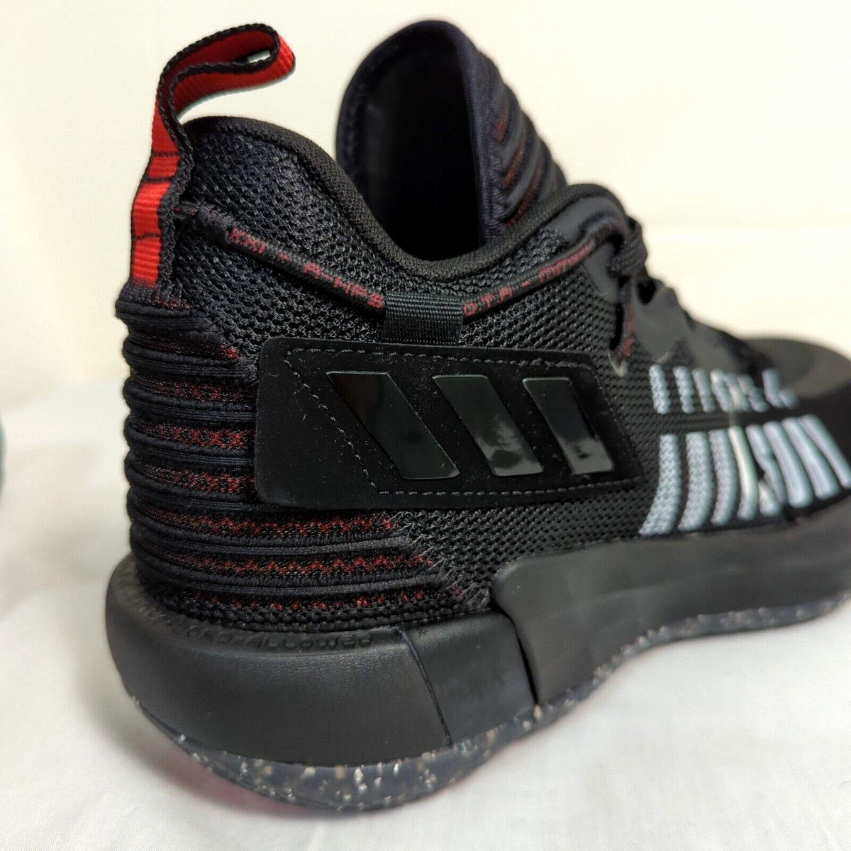 Adidas Dame 7 Extply GCA Men Size 9 Basketball Shoes- NEW 