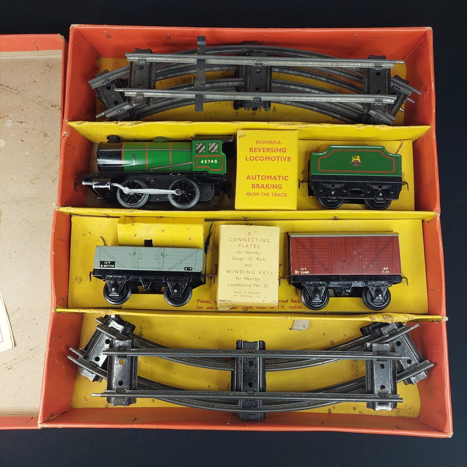 Hornby O Guage clockwork railway train set No.30 Goods Train set, 1958