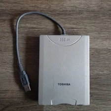 Toshiba External Floppy Disk Drive - USB Silver (PA3043U-1FDD)