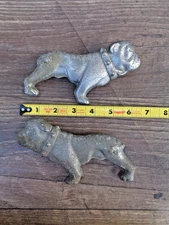 2 - Vintage Mack Truck Bulldog Fender Badges Chrome Metal 27RU246 / 27RU247