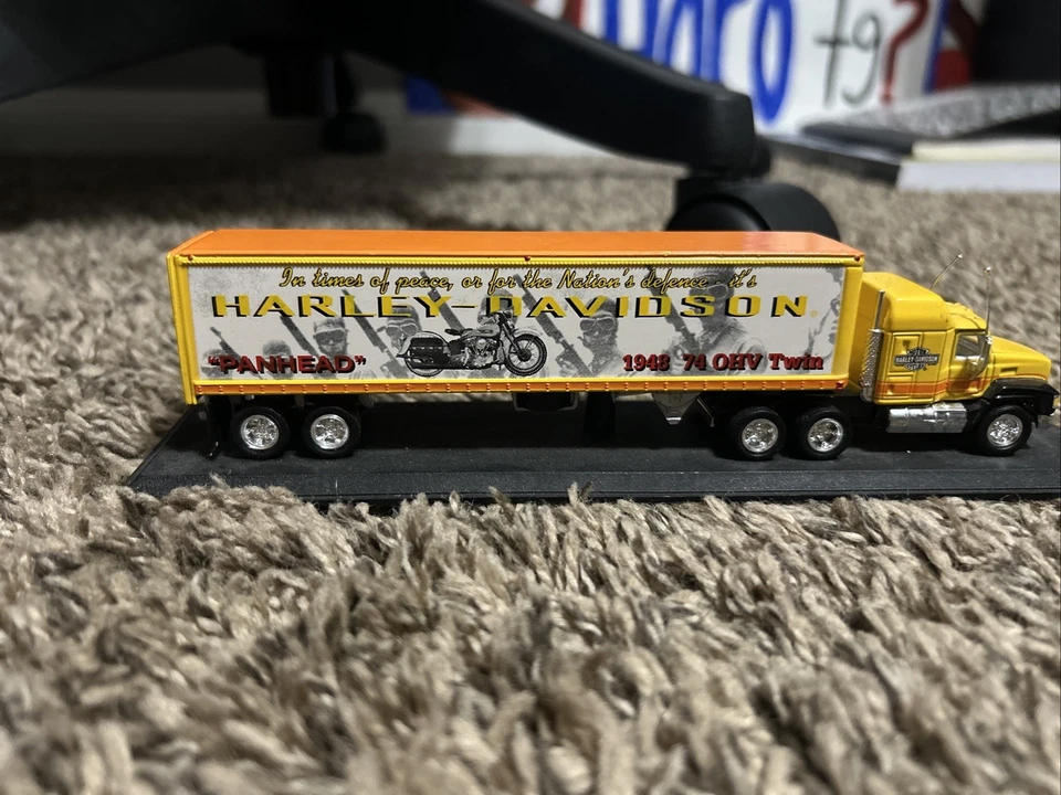 MIB MATCHBOX 1:87 HARLEY DAVIDSON 1948 PANHEAD MACK SEMI TRUCK TRAILER COA CCY05 - Image 3 of 4