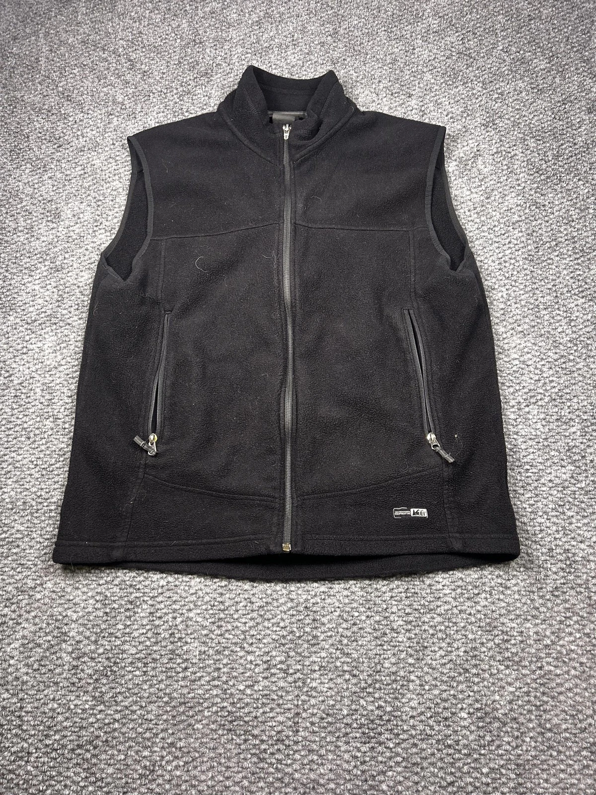 REI Fleece Vest Mens Large Black Full Zip Lightweight Sleeveless Jacket Outdoors