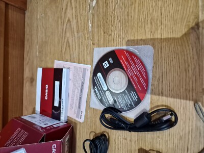Casio Digital Camera Exilim EX-Z250 9.1MP Silver Boxed Working See