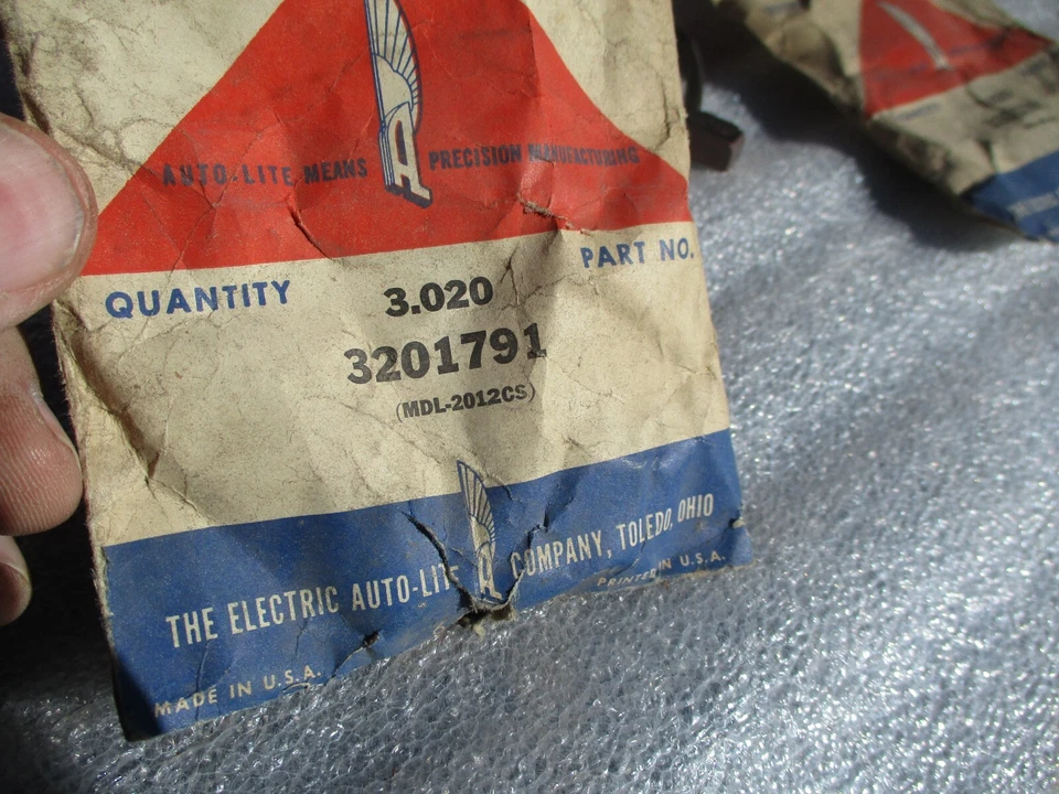 Juego de cepillos de arranque 1960 1961 Dodge Dart Plymouth 6 y otros NOS Foto 3 de 3