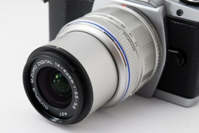Olympus OM-D E-M5 16.1 MP 14-42mm Lens Kit Silver [Exc+++] w/Box