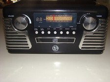 ELECTRO BRAND RETRO MODEL 9263 TURNTABLE AM/FM RADIO WITH CD PLAYER