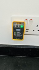 Fluke ST240+ 230v Mains Audible Socket Tester with 30mA RCD Trip Test (UK)