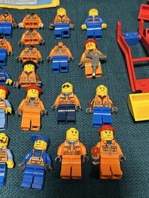 MASSIVE Lego Construction Lot City Minifigure Part 7638,60152,5930,60181,60026 +