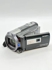 Sony HDR-PJ760V AVC 3D Buiilt-In Projector HD Video Camcorder W/ Battery