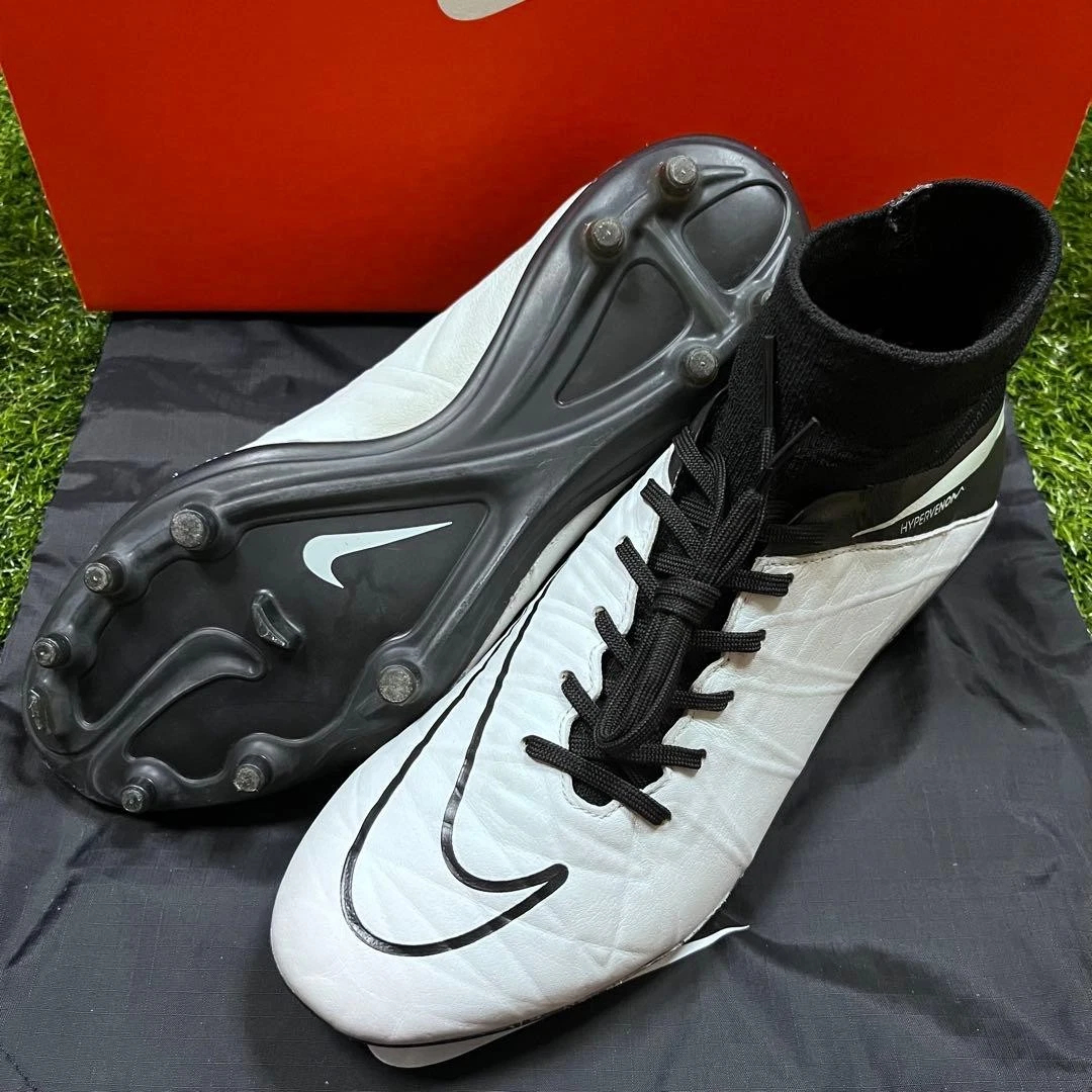 Футбольные бутсы Nike Hypervenom Phantom 2 - огромный выбор по