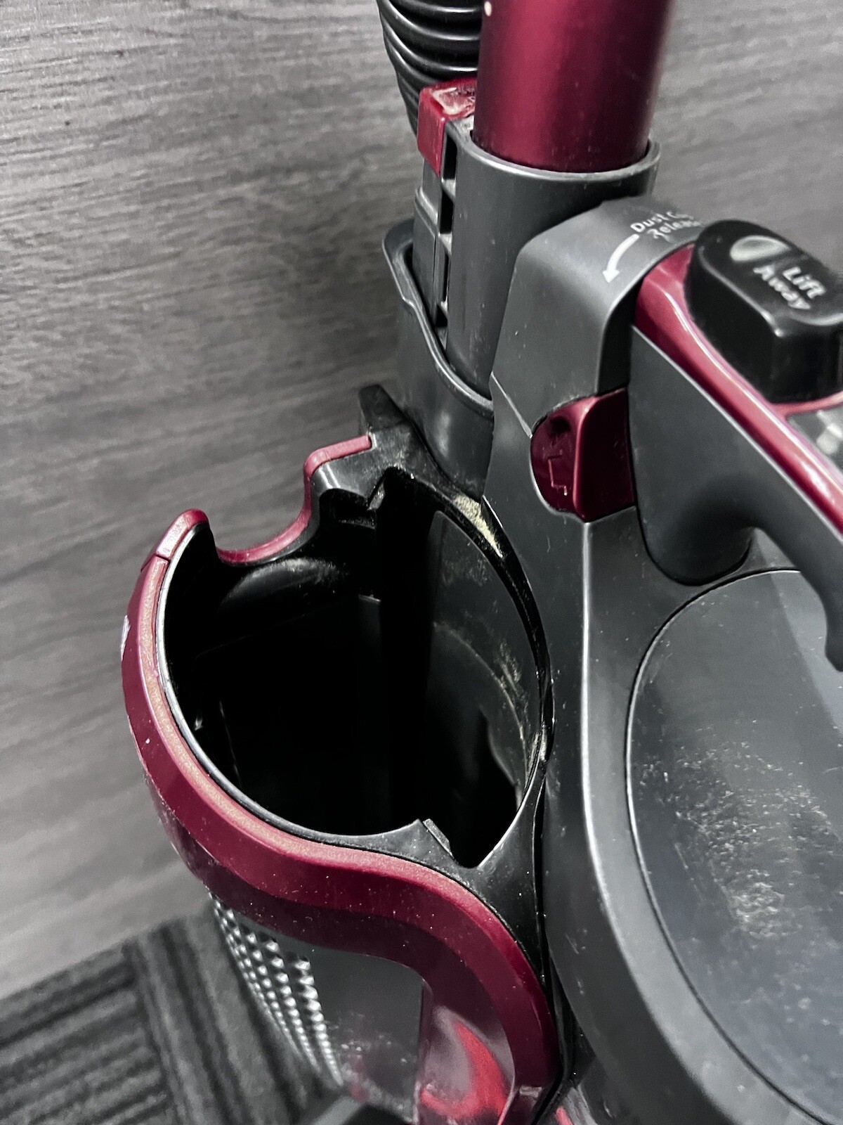 SHARK IC160UKT 26 Cordless Upright Vacuum Cleaner Powered LiftAway No