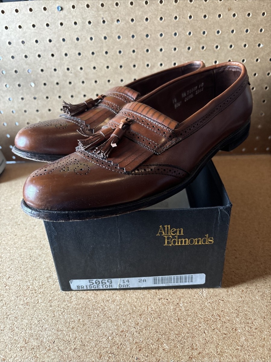 Allen Edmonds Bridgeton 5069 Brown Leather Tassel Loafers Slip-On 10.5 B USA Allen Edmonds Bridgeton Slip On Loafers Tassel Leather  main image 2