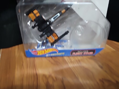 2017 Star Wars Hot Wheels Starships Poe’s X-Wing Fighter + Flight St. SEE PIX - Picture 3 of 6