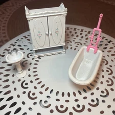 Vintage Mattel Inc. 1980 Bathroom Diecast “The Littles” Doll House Furniture