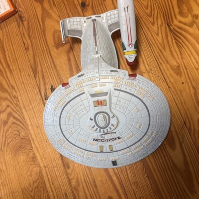 Star Trek Enterprise NCC-1701-D Starship Unknown