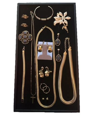 Vintage Estate Costume Jewelry Lot Retro Chunky Runway All Signed Monet Avon SC