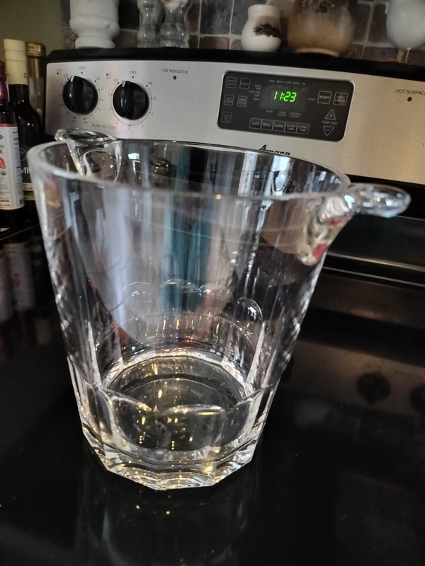 DaVinci Crystal Scalloped Ice Bucket