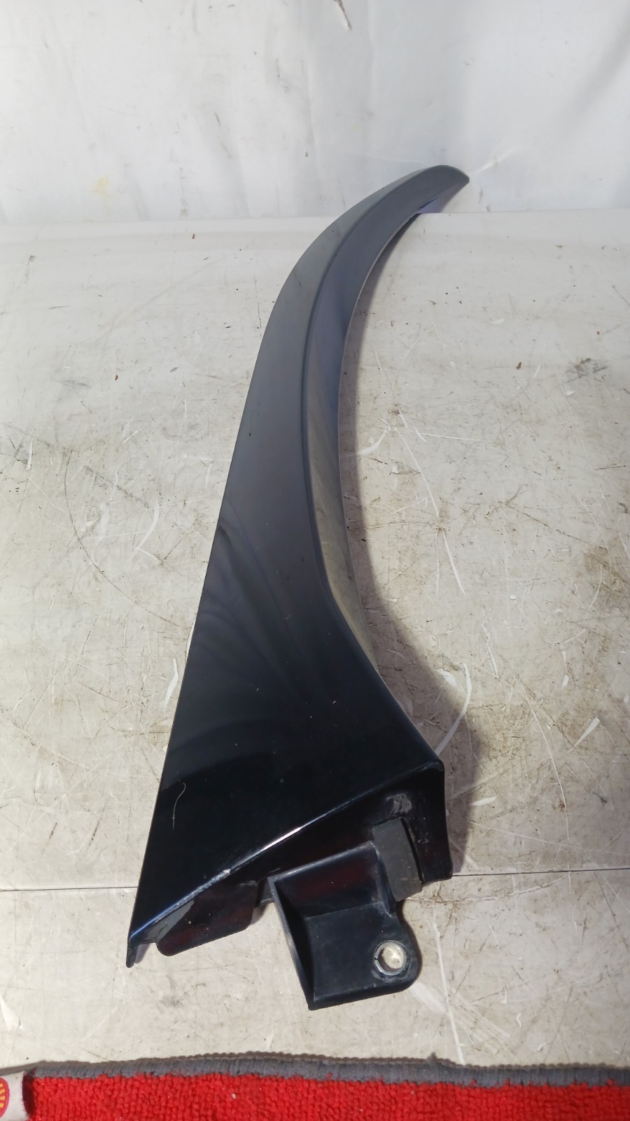 Maserati Levante Rear Right Extension Black P/N 670111580