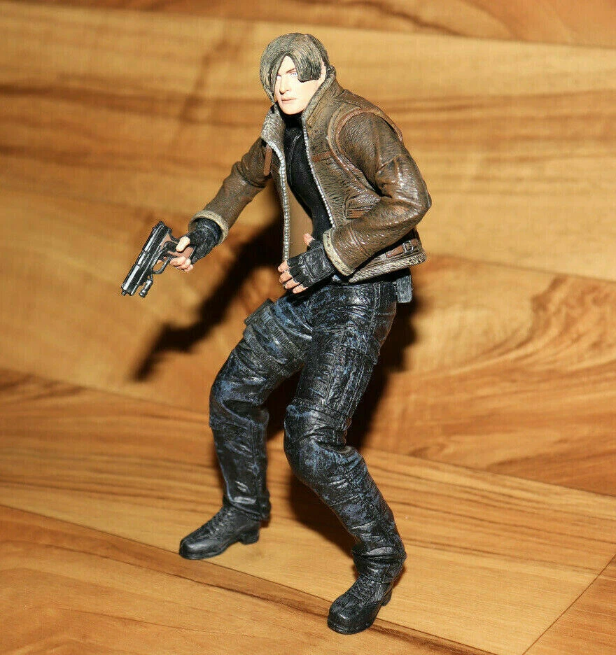 Resident Evil 4 Leon S.Kennedy Action Figure Neca Jacket Version 2 3 5 6 7  Rare