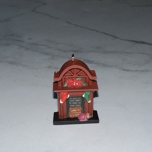 Ready For Santa Mantel 1997 Miniature Hallmark Keepsake Collectors Club Ornament - Picture 2 of 3