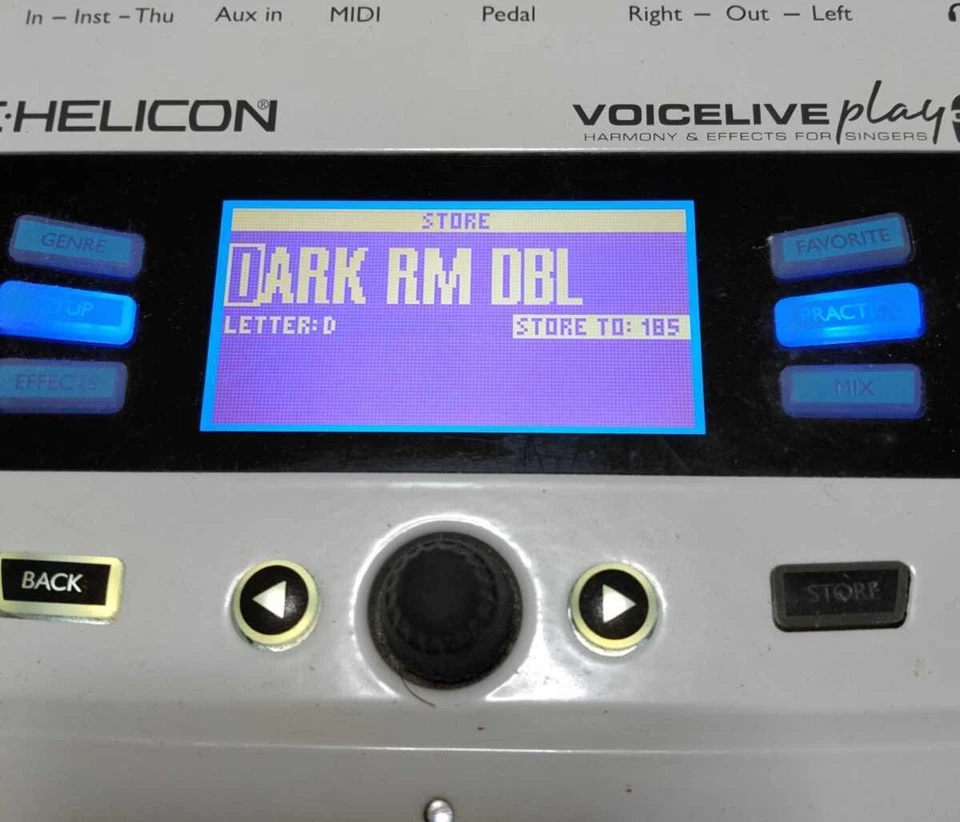 TC-Helicon VoiceLive Play GTX Vocal & Guitar Effects Processor Pedal Effector - Image 2 of 3