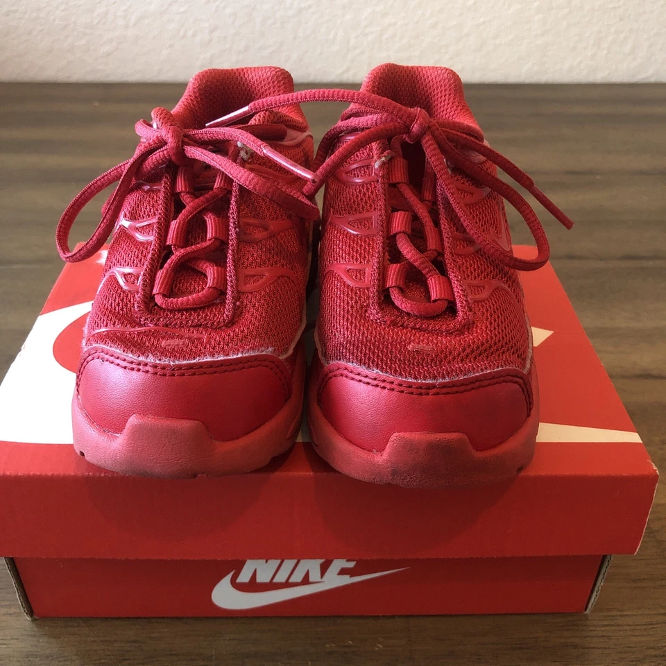 Zapato “Nike Air Max (TD) Triple Rojo” Niño Pequeño Talla 8c Foto 2 de 4