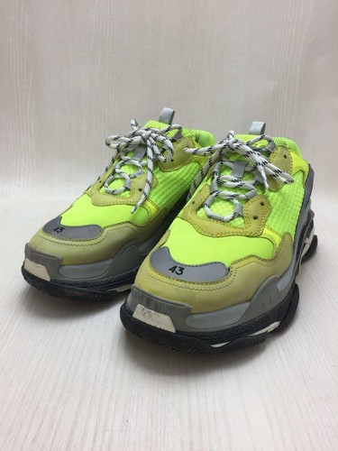 balenciaga triple s cm