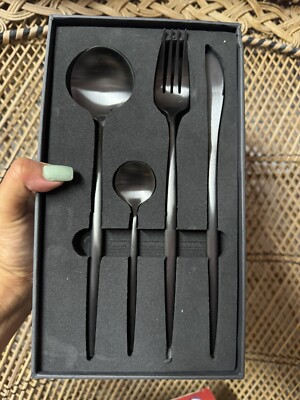 Odila + Porter - Harper Luxury Set Black Flatware