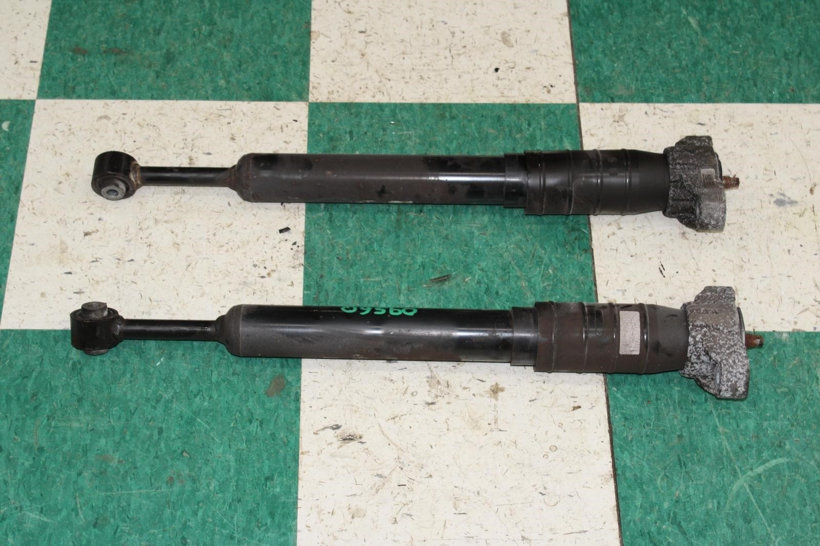 Maserati Ghibli S Q4 2014-2020 Rear Left, right Dampers Pair
