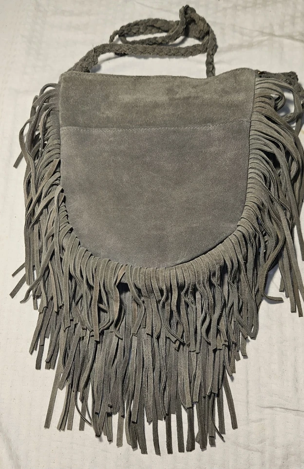 Fecho de zíper Ecote Boho cinza camurça tiracolo franja em camadas 9 x 9 feito na Índia - Imagem 3 de 4