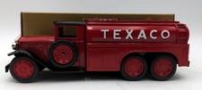 Ertl 9330VO 1:30 Texaco 1930 Diamond-T Fuel Tanker Locking Coin Bank (1990)