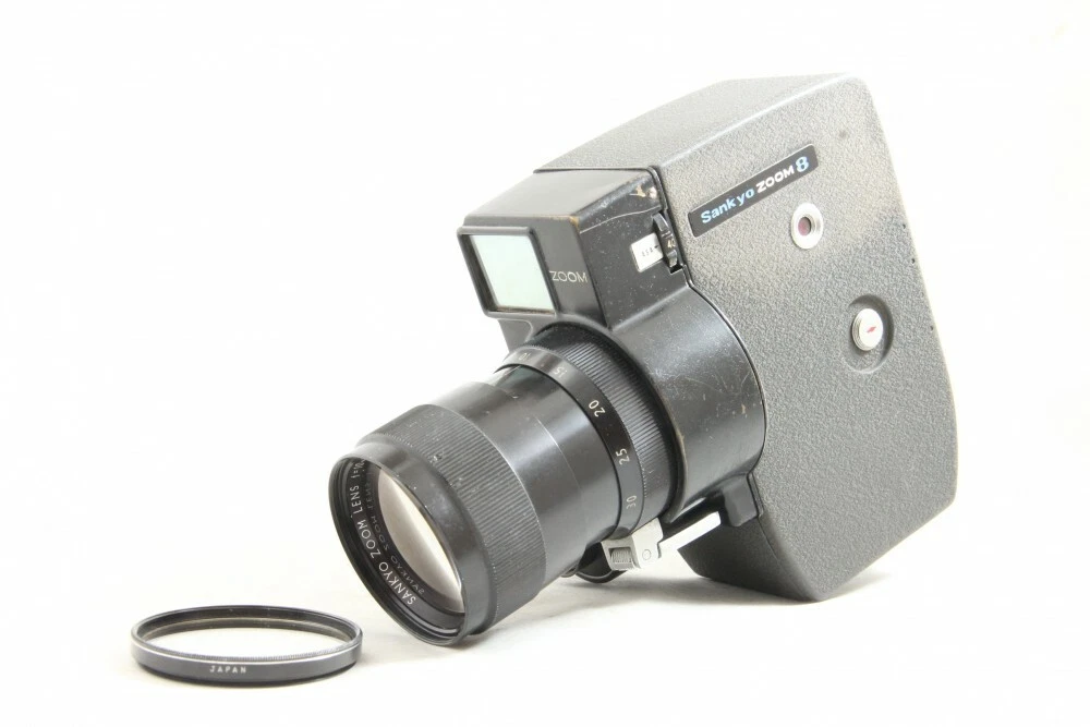 CAMERA SANKYO ZOOM 8 F=10 - 30 mm 1:1.8 Made in Japan + poignée + ETUI