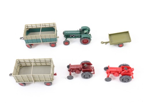 E1841 Wiking H0 3x modellino auto veicolo agricolo trattore + 3x rimorchio 1:87 - Foto 2 di 3