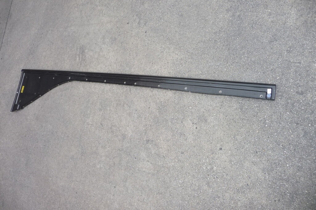 2008 Bugatti Veyron 16:4 Left Rocker Molding Carbon Fiber Cover 5B0803099A OEM