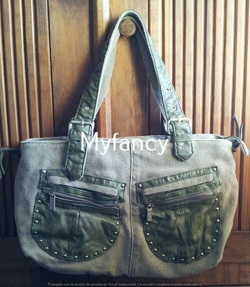 BOLSO MISAKO VERDE EN ROPA TIPO SACO Y APLIQUES PIEL SINTETICA