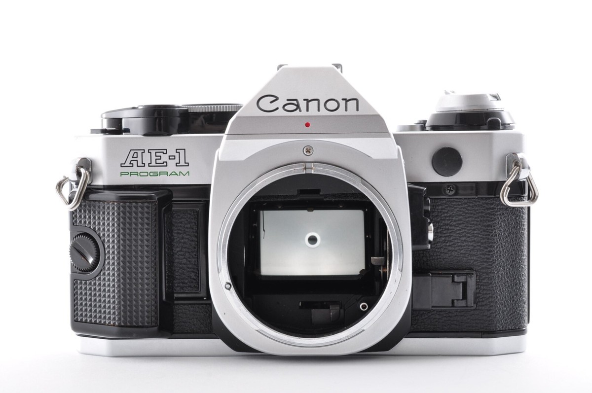 キャノン Canon AE-1 ×Canon lens fo 50㎜ 1:1.4 Canon AE-1 with 50mm f/1.4 and 35mm f2.8 lenses – Film