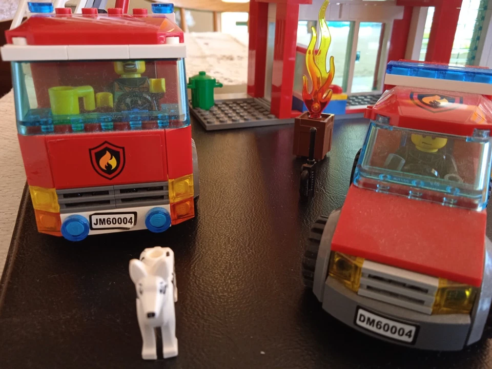 LEGO City 60004 Fire Station, foto 4 di 5