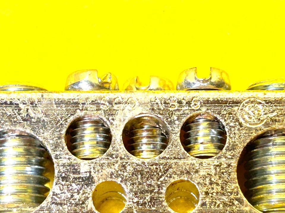 ILSCO NB16 SOLID COPPER GROUND NEUTRAL 7" BAR CU9 21 HOLE 1/0 - #14 NBCE-0615-2 - Image 3 of 4